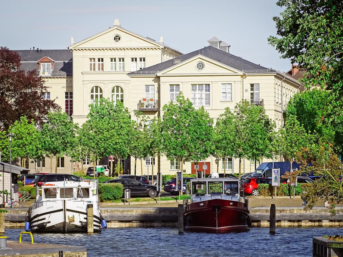 4-zimmer-semmelweisstrasse-carolinenstift-seeblick » Neuwo